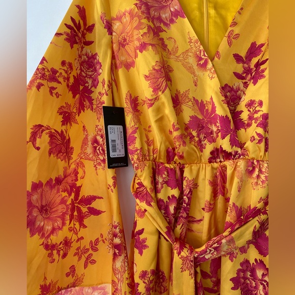 Marciano Silky V-neck Romper with Bell Sleeves - Size S - Picture 10 of 11